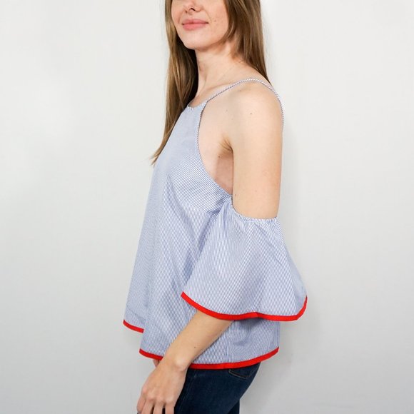 AFTER MARKET Seersucker Cold-Shoulder Top - Picture 5 of 7